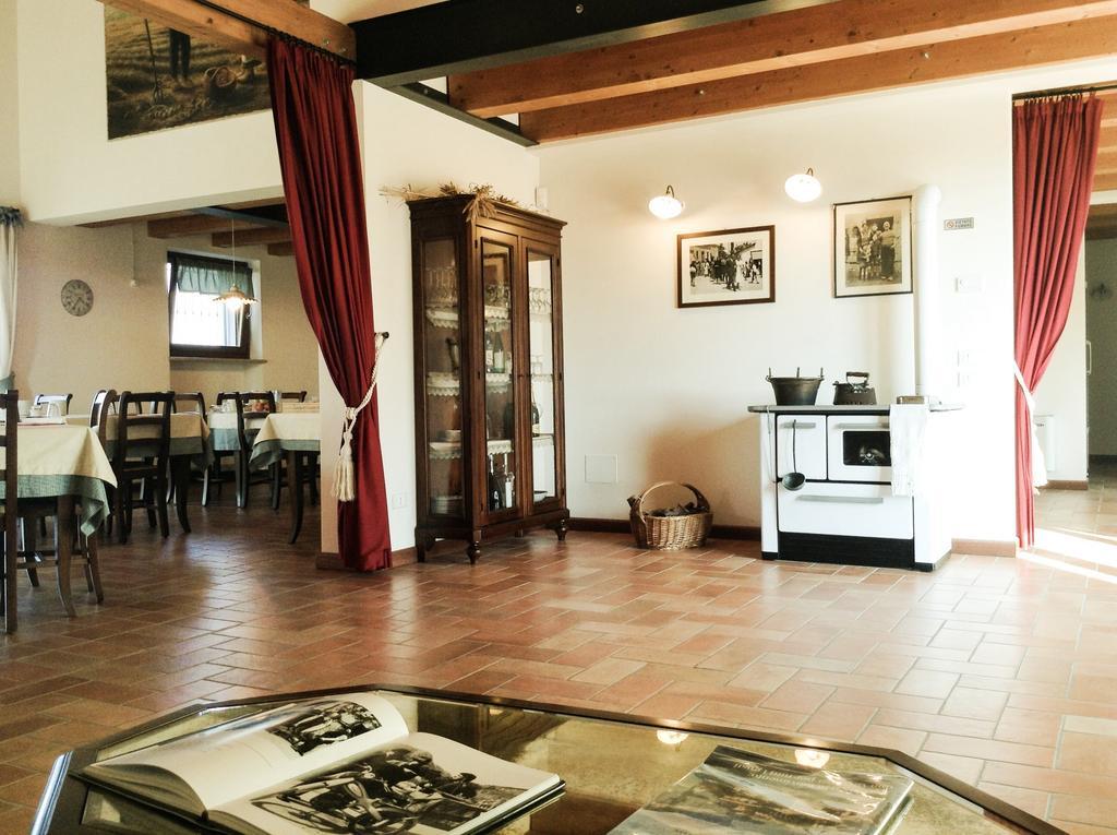 Hotel Agriturismo Anna Caterina Castelnuovo del Garda Pokoj fotografie