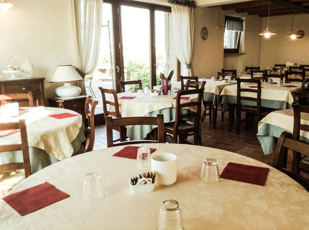 Hotel Agriturismo Anna Caterina Castelnuovo del Garda Pokoj fotografie